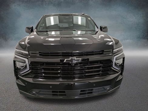 Used 2026 Chevrolet Suburban RST w/ Comfort Package AWD/4WD image 2