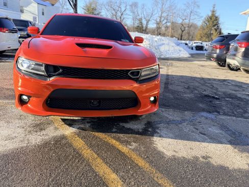Used 2016 Dodge Charger R/T Scat Pack w/ Technology Group RWD image 4