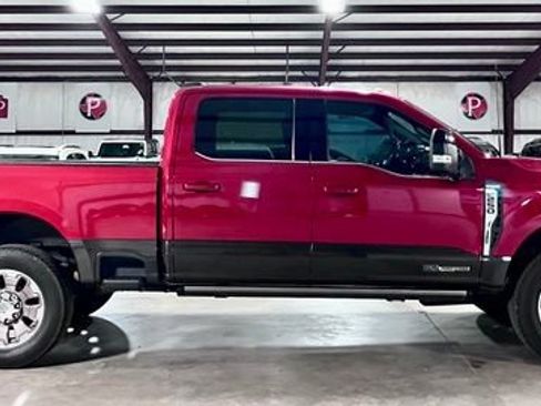 Used 2024 Ford F250 King Ranch w/ FX4 Off-Road Package AWD/4WD image 2
