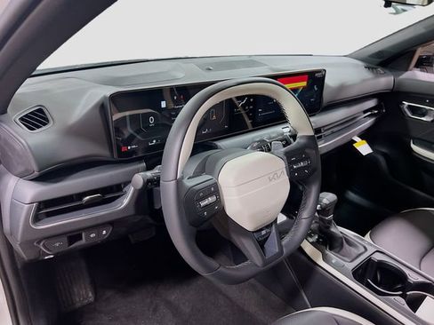 New 2025 Kia K4 GT-Line w/ GT-Line Premium Package image 9