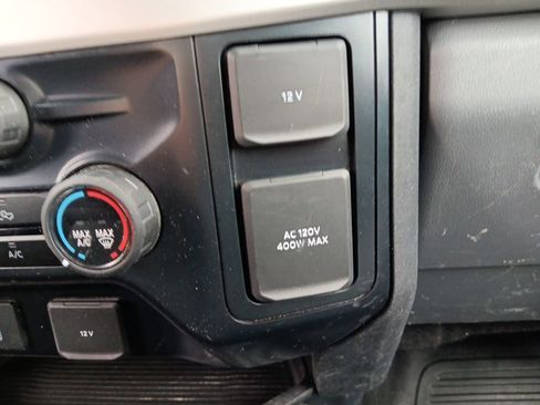 Used 2023 Ford F350 XLT AWD/4WD image 21