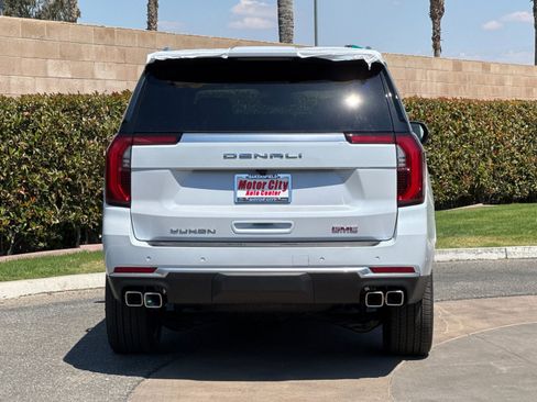 New 2026 GMC Yukon Denali w/ Sun & Power Step Package AWD/4WD image 5