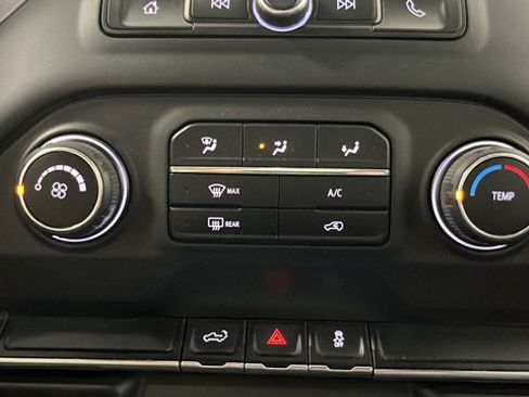 Used 2021 Chevrolet Silverado 2500 W/T w/ WT Convenience Package AWD/4WD image 17