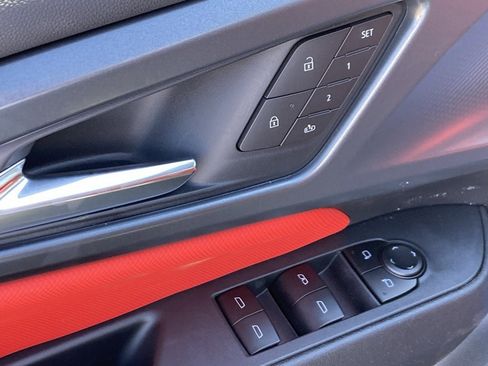 New 2025 Chevrolet Equinox EV RS w/ Convenience Package II image 21