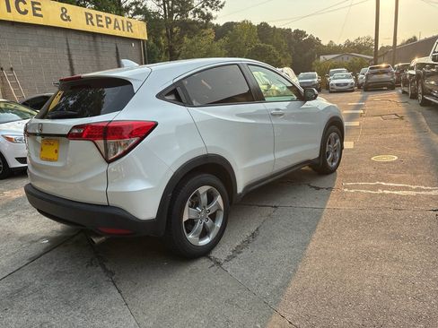 Used 2020 Honda HR-V LX image 6