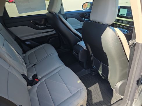 New 2026 Lincoln Corsair Grand Touring AWD/4WD image 11