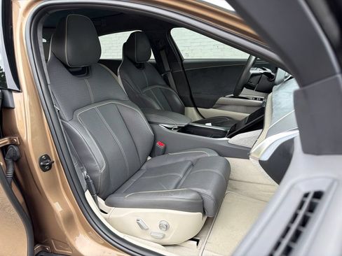Used 2022 Lucid Air Dream Edition AWD/4WD image 13