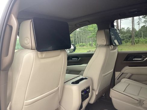 New 2026 GMC Yukon XL Denali w/ Advanced Technology Package RWD image 14