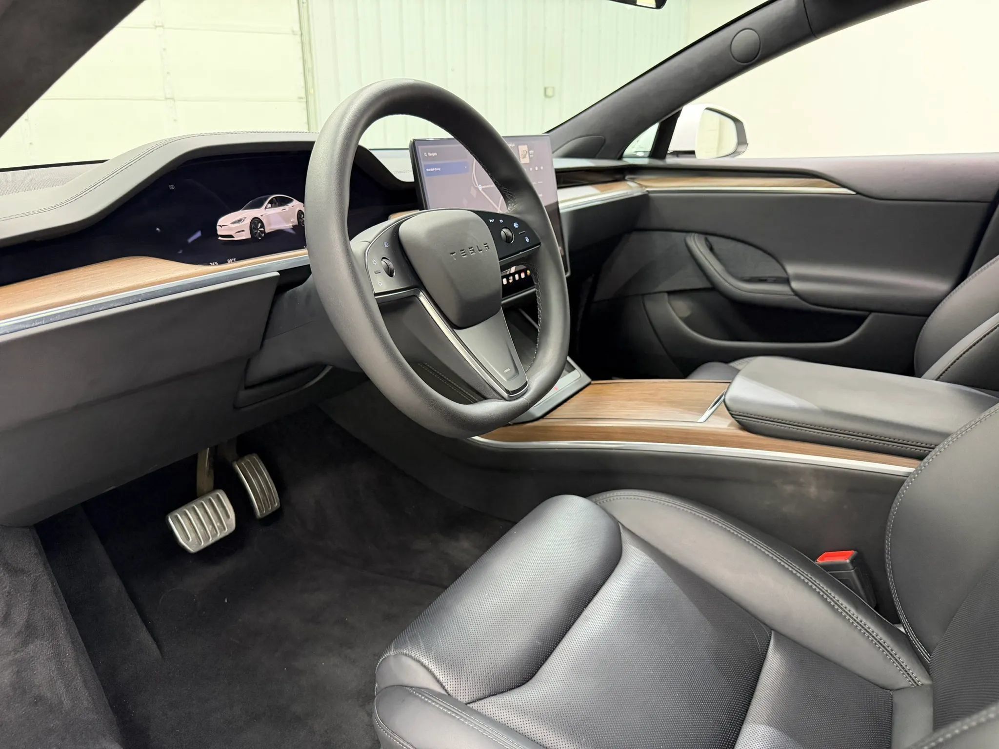 Used 2023 Tesla Model S Standard Range AWD/4WD image 12