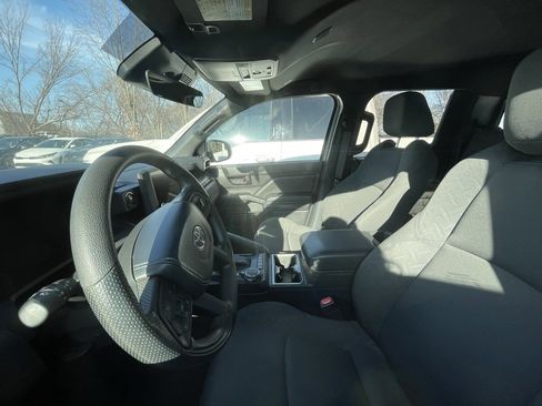 Used 2024 Toyota Tacoma SR5 image 5