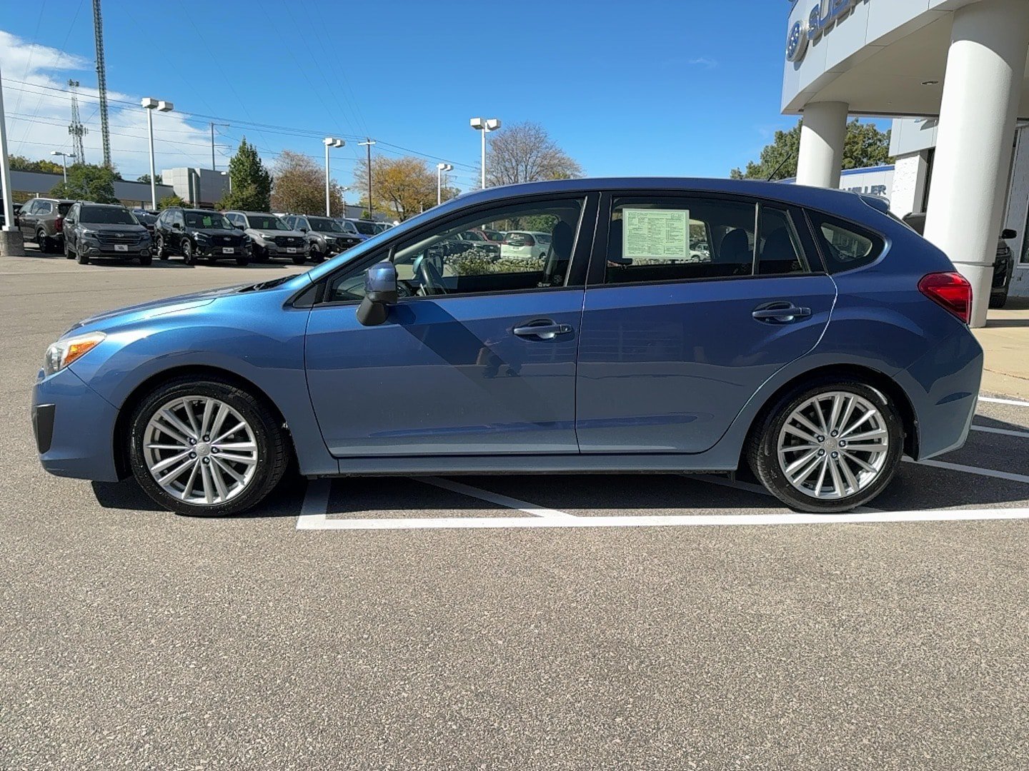 Used 2014 Subaru Impreza 2.0i Premium AWD/4WD image 4