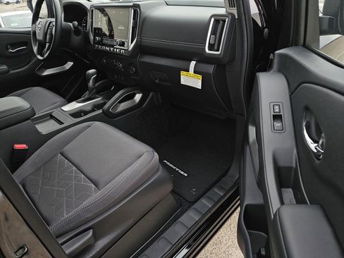 New 2026 Nissan Frontier SV w/ Tow Package RWD image 11