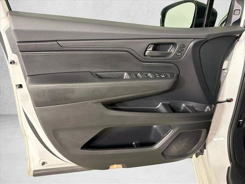 Used 2024 Honda Odyssey Sport image 11