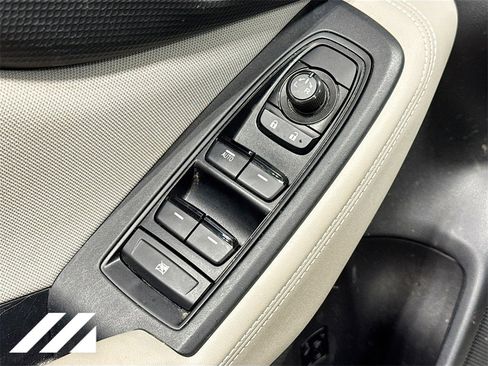 Used 2023 Subaru Forester image 19