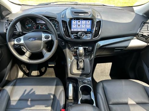 Used 2016 Ford Escape Titanium w/ Equipment Group 301A AWD/4WD image 17