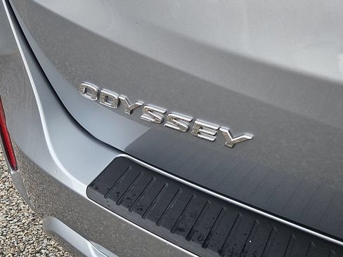 Certified 2026 Honda Odyssey EX-L image 12