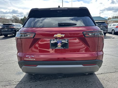 New 2026 Chevrolet Equinox LT image 8