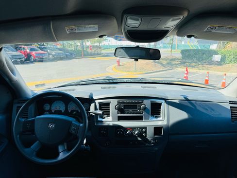 Used 2009 Dodge Ram 2500 Truck SLT w/ Snow Chief Group image 18