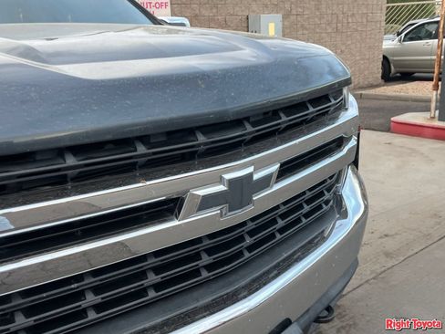 Used 2019 Chevrolet Silverado 1500 LT w/ Texas Edition AWD/4WD image 7