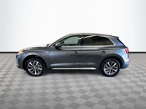 Certified 2023 Audi Q5 2.0T Premium Plus w/ Premium Plus Package AWD/4WD image 4