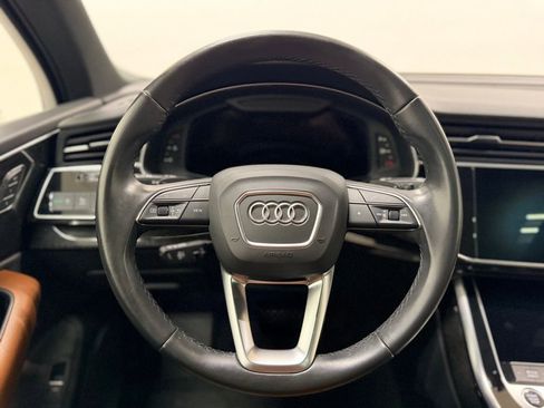 Used 2023 Audi Q7 3.0T Premium w/ Convenience Package AWD/4WD image 16