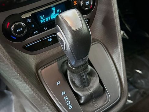 Used 2016 Ford Transit Connect XLT image 16