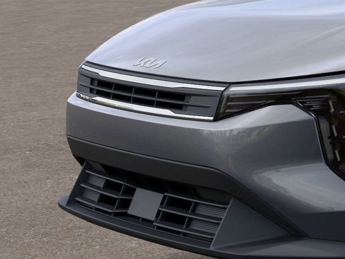 New 2025 Kia K4 LXS image 15