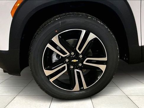 New 2026 Chevrolet TrailBlazer LT w/ Convenience Package image 8