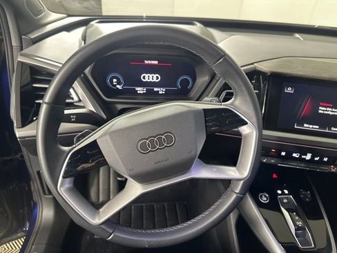 Used 2022 Audi Q4 e-tron Prestige image 14