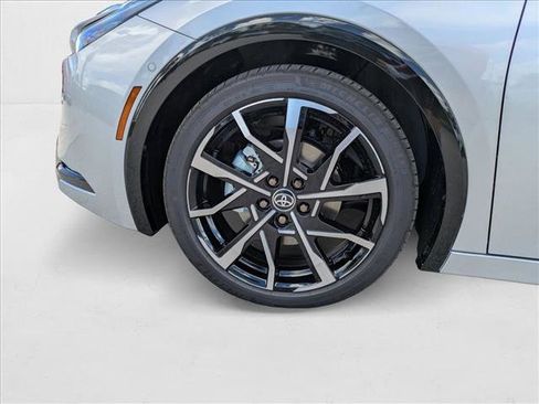 New 2026 Toyota Prius Plug-In Hybrid FWD image 9
