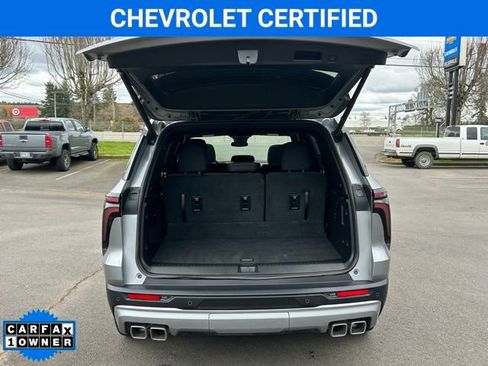 Certified 2025 Chevrolet Traverse LT w/ Sun and Wheel Package image 7
