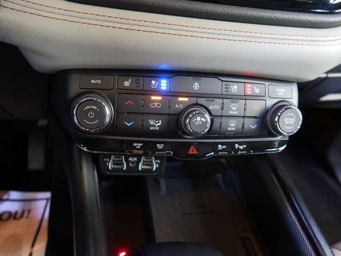 Used 2021 Dodge Durango R/T w/ Blacktop Package RWD image 27