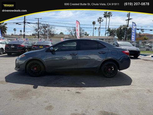Used 2018 Toyota Corolla LE image 8