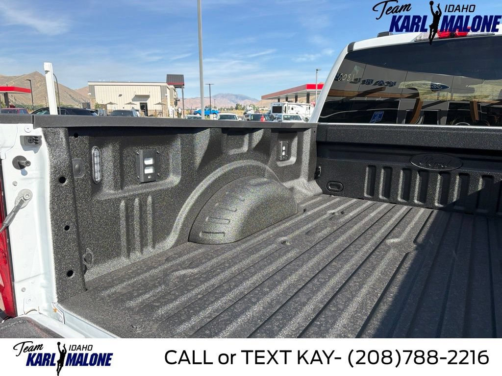 New 2026 Ford F350 Lariat w/ Black Appearance Package AWD/4WD image 13