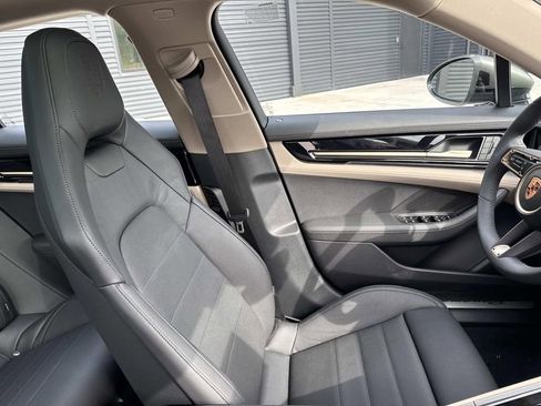 New 2026 Porsche Panamera image 16