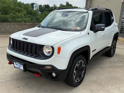 Used 2015 Jeep Renegade Trailhawk w/ Premium Leather Group AWD/4WD image 11