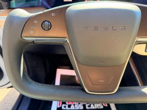 Used 2021 Tesla Model S Plaid image 19