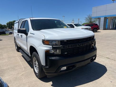 Used 2021 Chevrolet Silverado 1500 W/T w/ WT Value Package AWD/4WD image 2