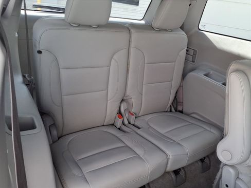 Used 2018 GMC Acadia SLT image 14