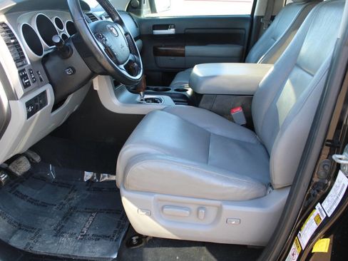 Used 2012 Toyota Tundra Limited w/ Memory Pkg image 13