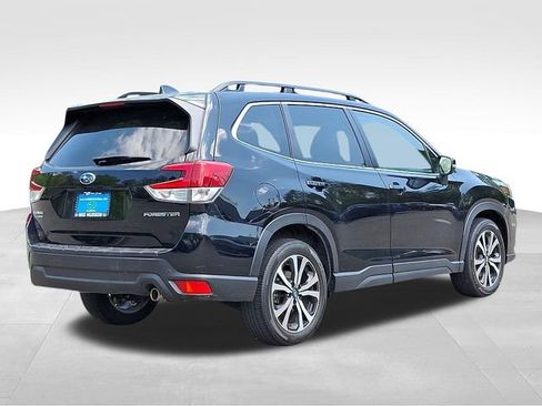 Used 2023 Subaru Forester Limited AWD/4WD image 6