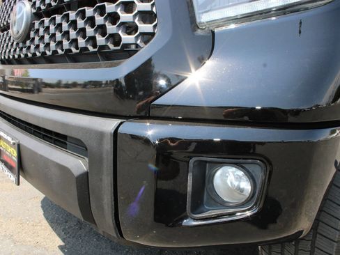 Used 2021 Toyota Tundra SR5 AWD/4WD image 4