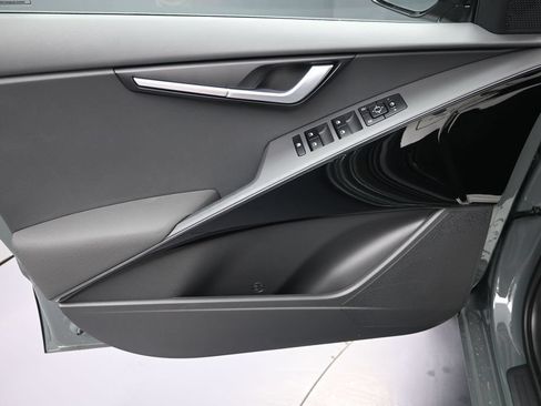New 2026 Kia Niro Wind w/ Wind Preserve Package FWD image 9