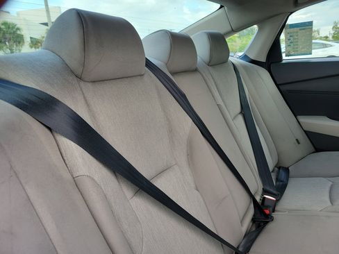 Certified 2023 Honda Accord EX image 29