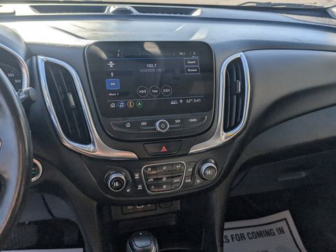 Used 2021 Chevrolet Equinox LT image 23