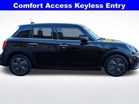 Used 2022 MINI Cooper 4-Door Hardtop image 9