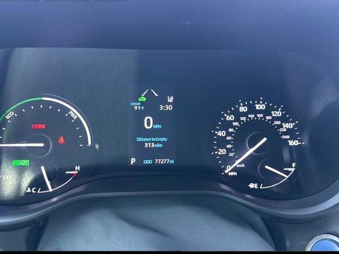 Used 2021 Toyota Sienna XLE w/ XLE Plus Package image 4