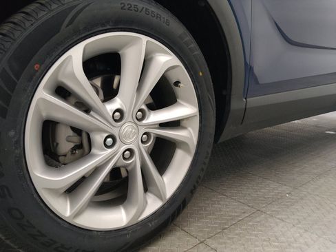 Used 2021 Buick Encore GX Preferred w/ Cold Weather Comfort Package FWD image 31
