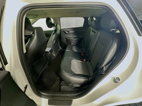 Used 2022 Kia EV6 Light image 27