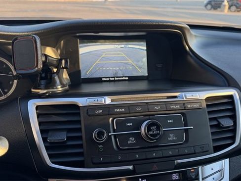 Used 2015 Honda Accord LX image 27